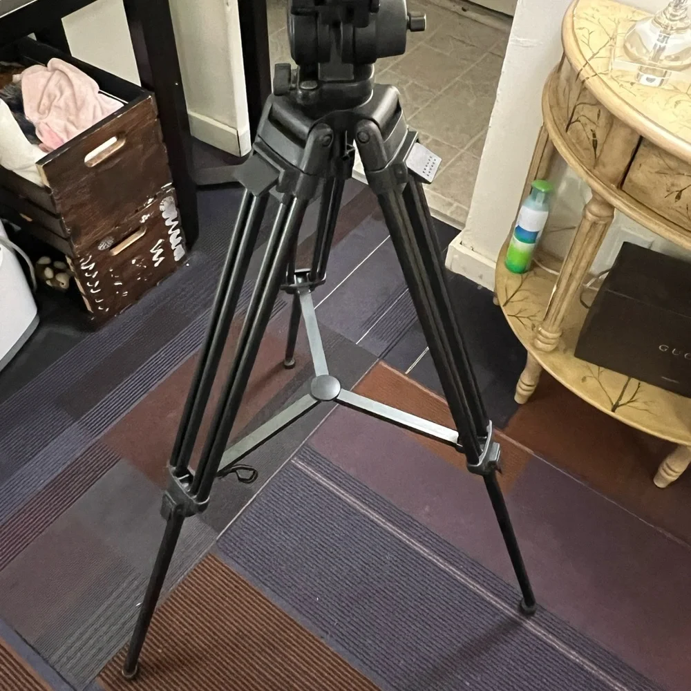 Bogen Manfrotto PRO Camera Support Tripod 3192 w/ 3147 Head 510